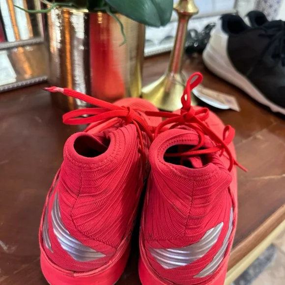 Adidas - Picture 5 of 8